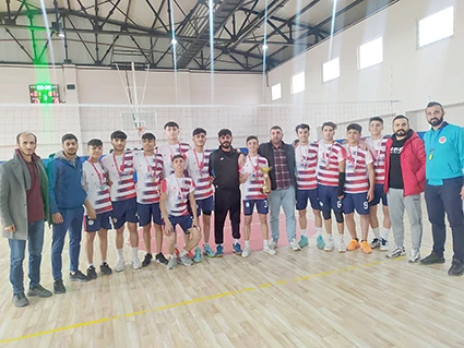 VOLEYBOL GENÇ ERKEKLER SONA ERDİ