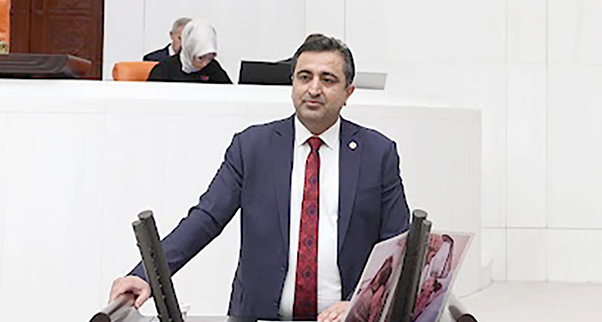 MİLLETVEKİLİ RAMANLI “SAĞLIKLI BİR BÜYÜMENİN ANAHTARI BORÇLANMA DEĞİL, TASARRUFTUR”