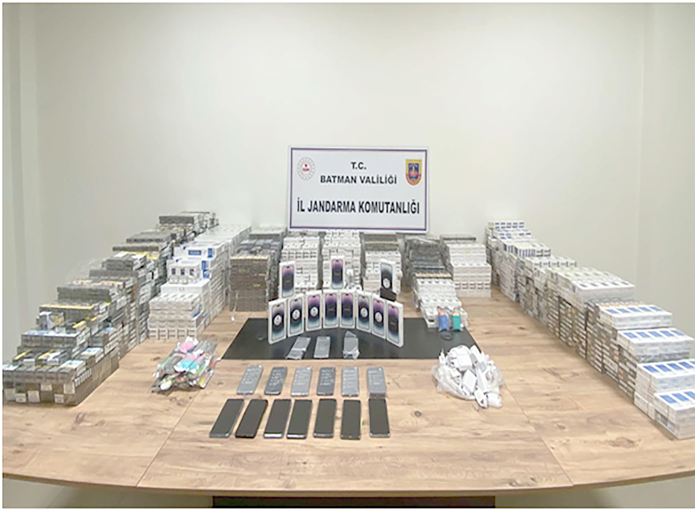 1 AYDA 139 ŞÜPHELİ YAKALANDI