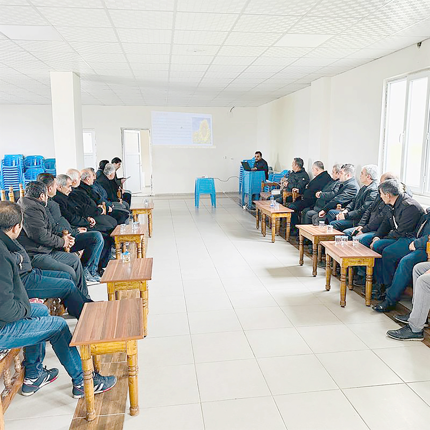 AYÇİÇEĞİ YETİŞTİRİCİLİĞİ BİLGİLENDİRME TOPLANTISI YAPILDI