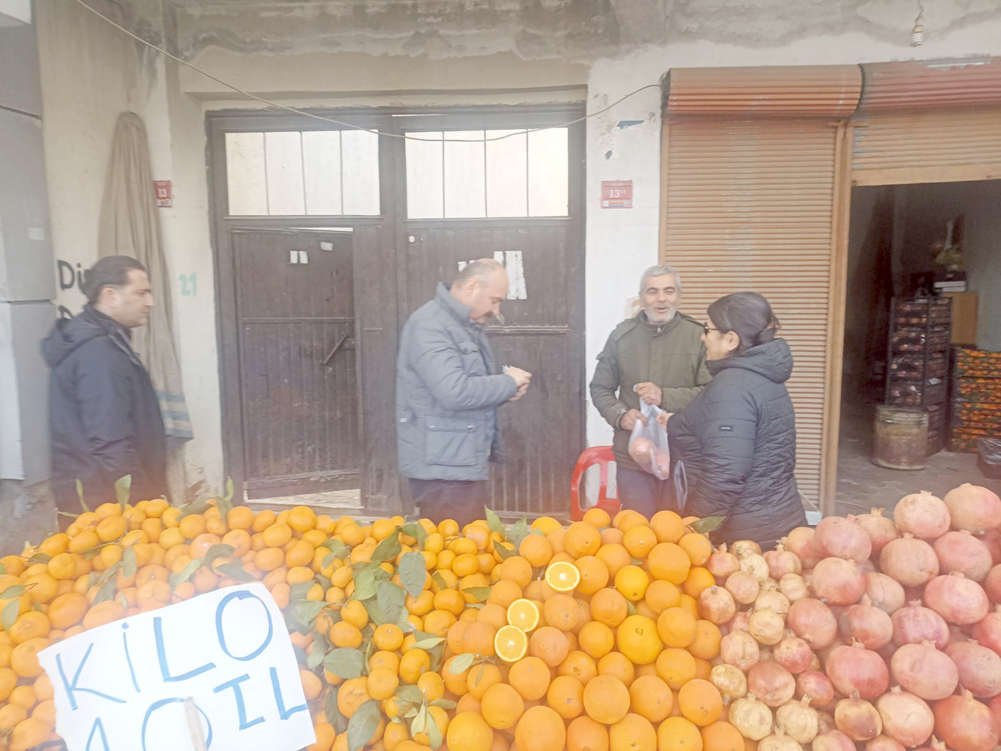 ESNAF ZİYARET EDİP, SORUNLARINI DİNLEDİLER