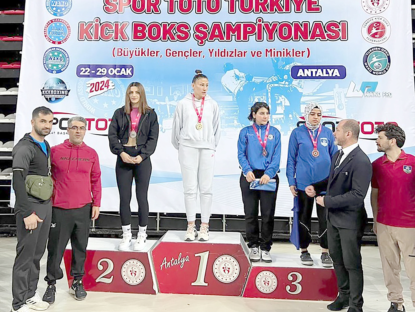 EVİN, TÜRKİYE İKİNCİSİ OLDU