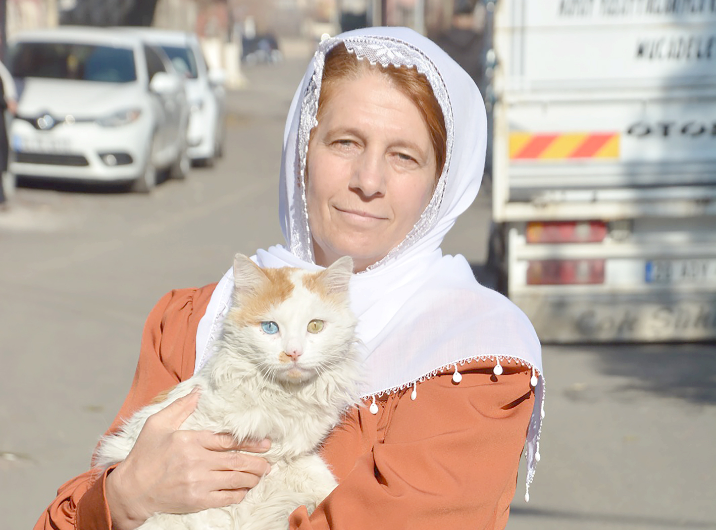 “MAHALLEM İÇİN ELİMİ TAŞIN ALTINA KOYDUM”