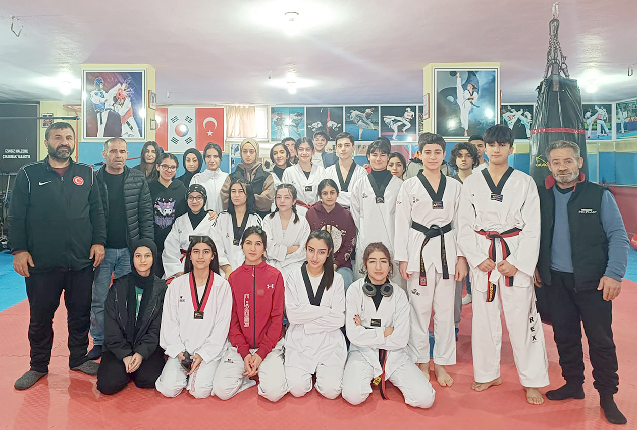 GENÇ TAEKWONDOCULARIN SEÇMELERİ YAPILDI