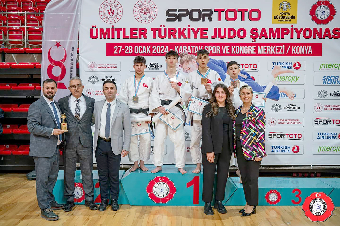 JUDO ŞAMPİYONASINA İKİZLER DAMGA VURDU