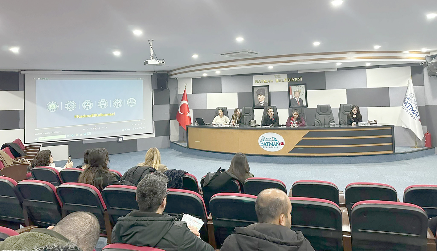 KADINA YÖNELİK ŞİDDETİN TÜM YÖNLERİ ANLATILDI