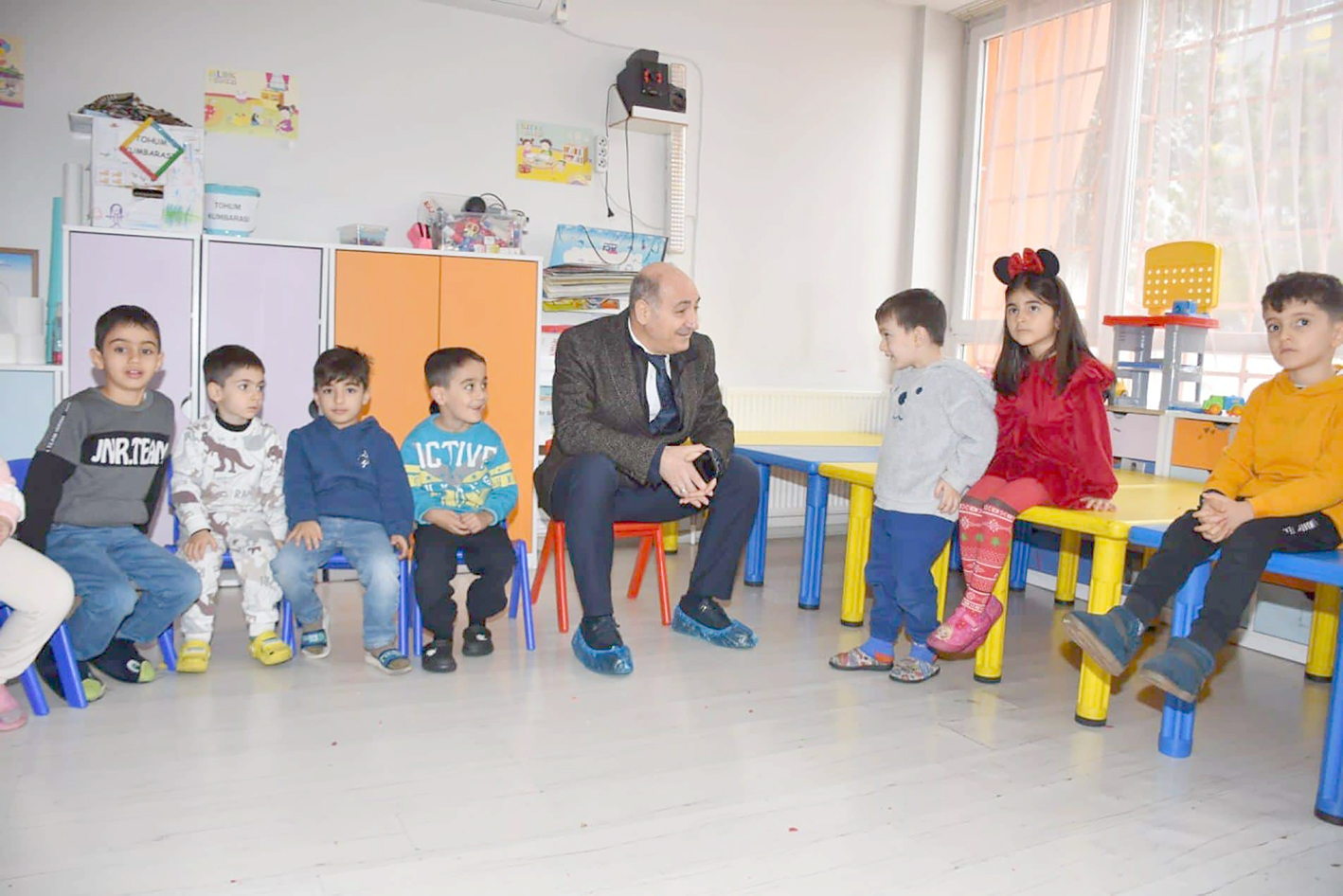 MÜDÜR KURTARAN, OKULLARI ZİYARET ETTİ