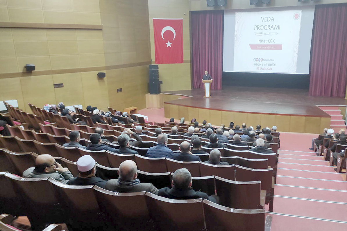 MÜFTÜ KÖK İÇİN VEDA PROGRAMI YAPILDI