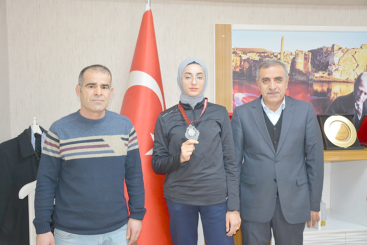 ŞAMPİYONDAN ÖZPERK’E ZİYARET