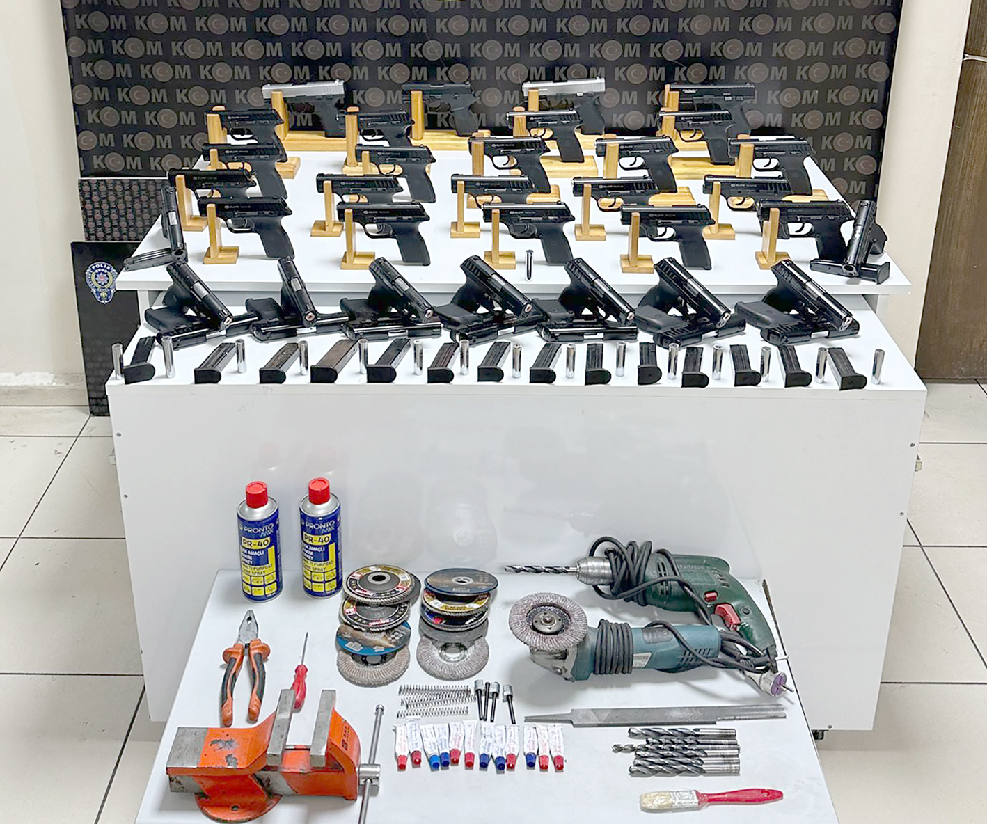 SİLAH KAÇAKÇILARINA OPERASYON