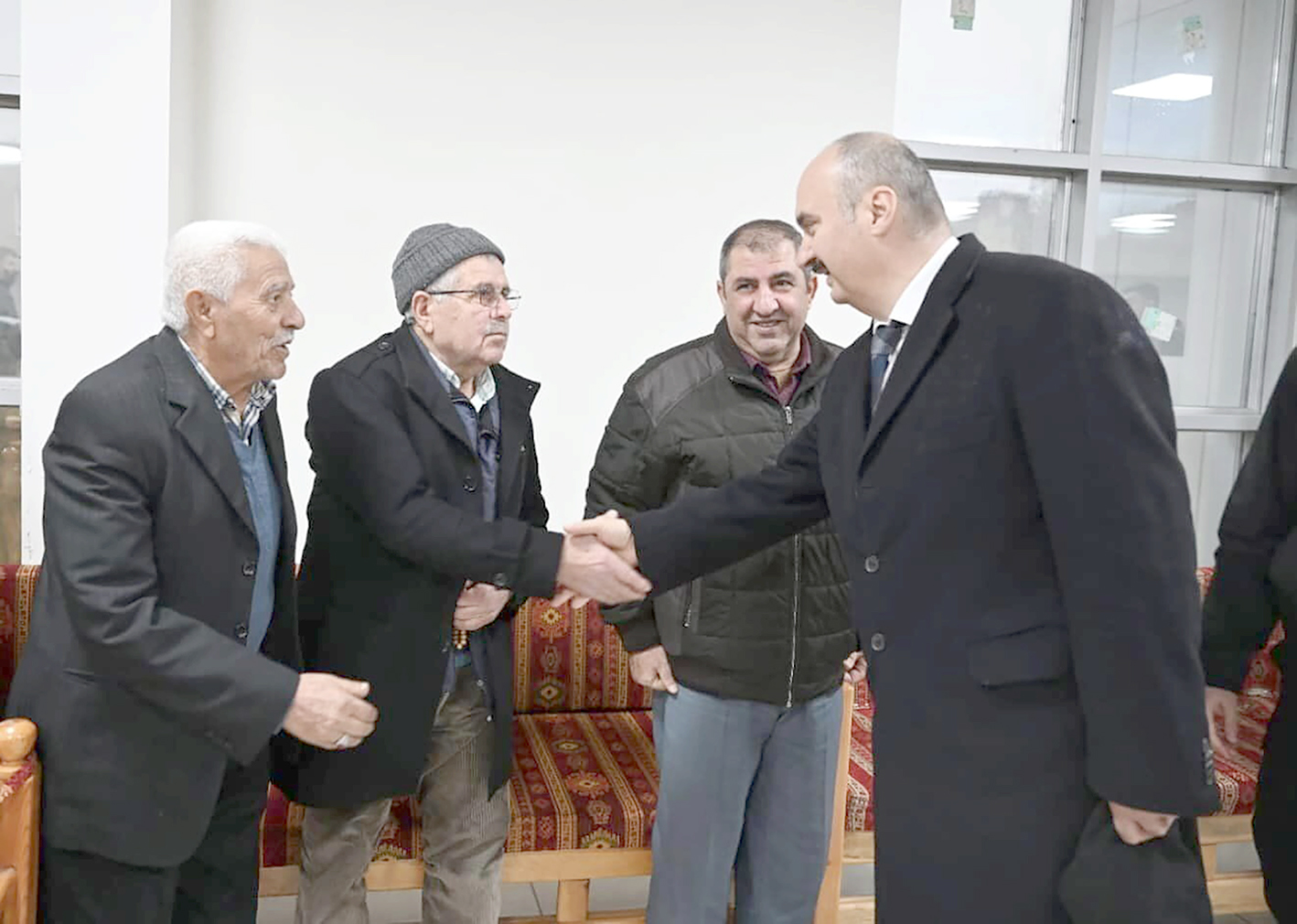 VALİ CANALP, BAĞLAR SAKİNLERİNİ DİNLEDİ