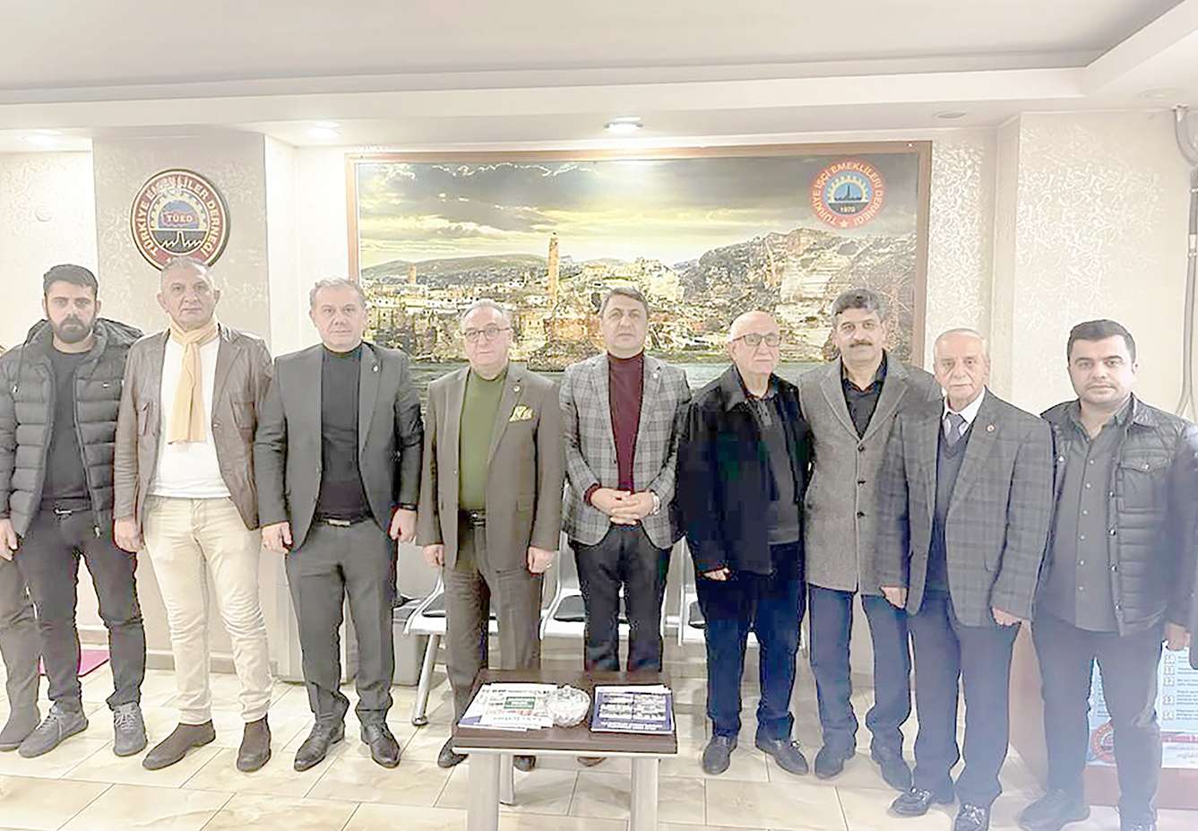 YILMAZ’DAN EMEKLİLERE ZİYARET