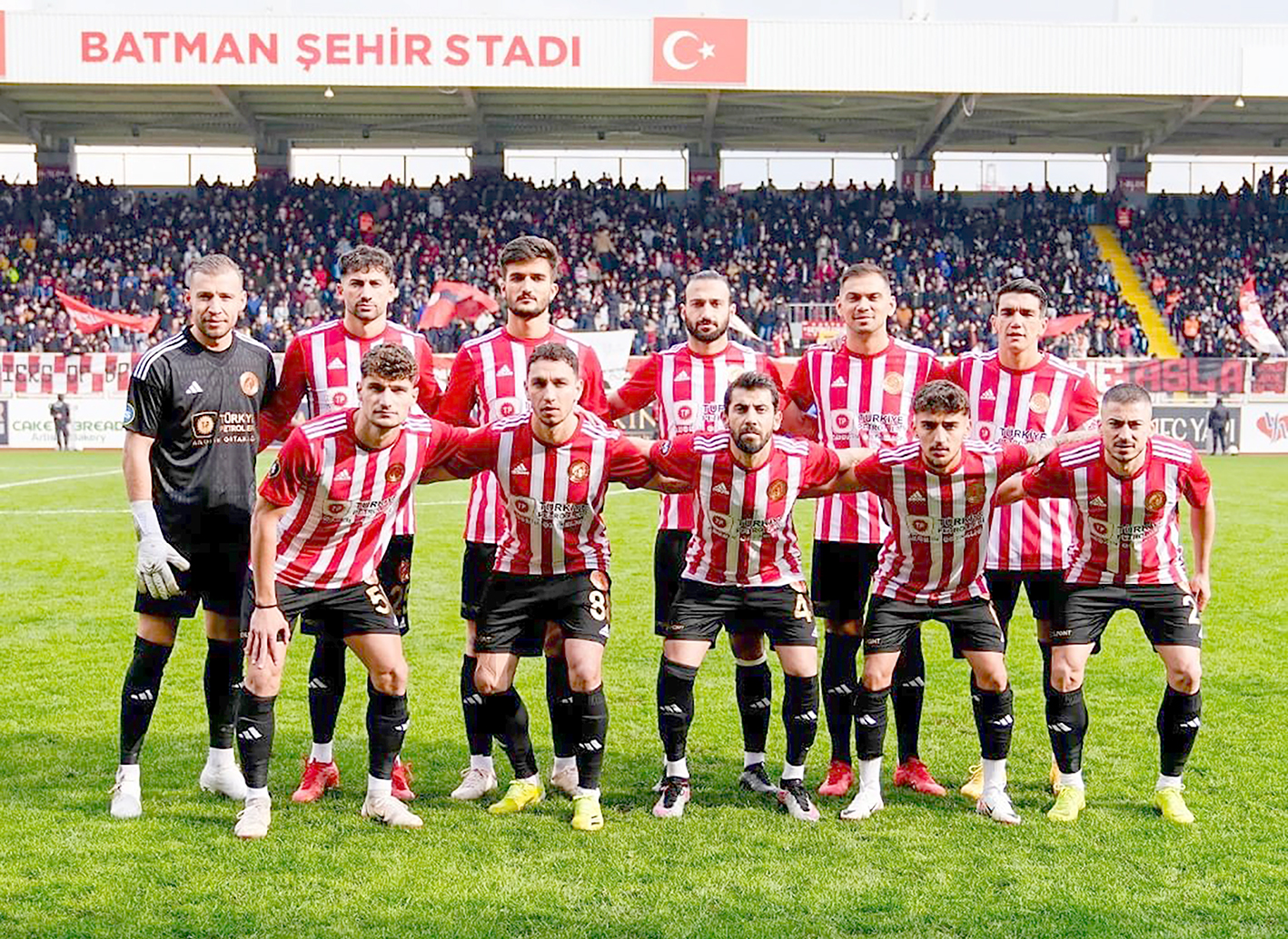 ŞAMPİYON 3 PUANLA BAŞLADI