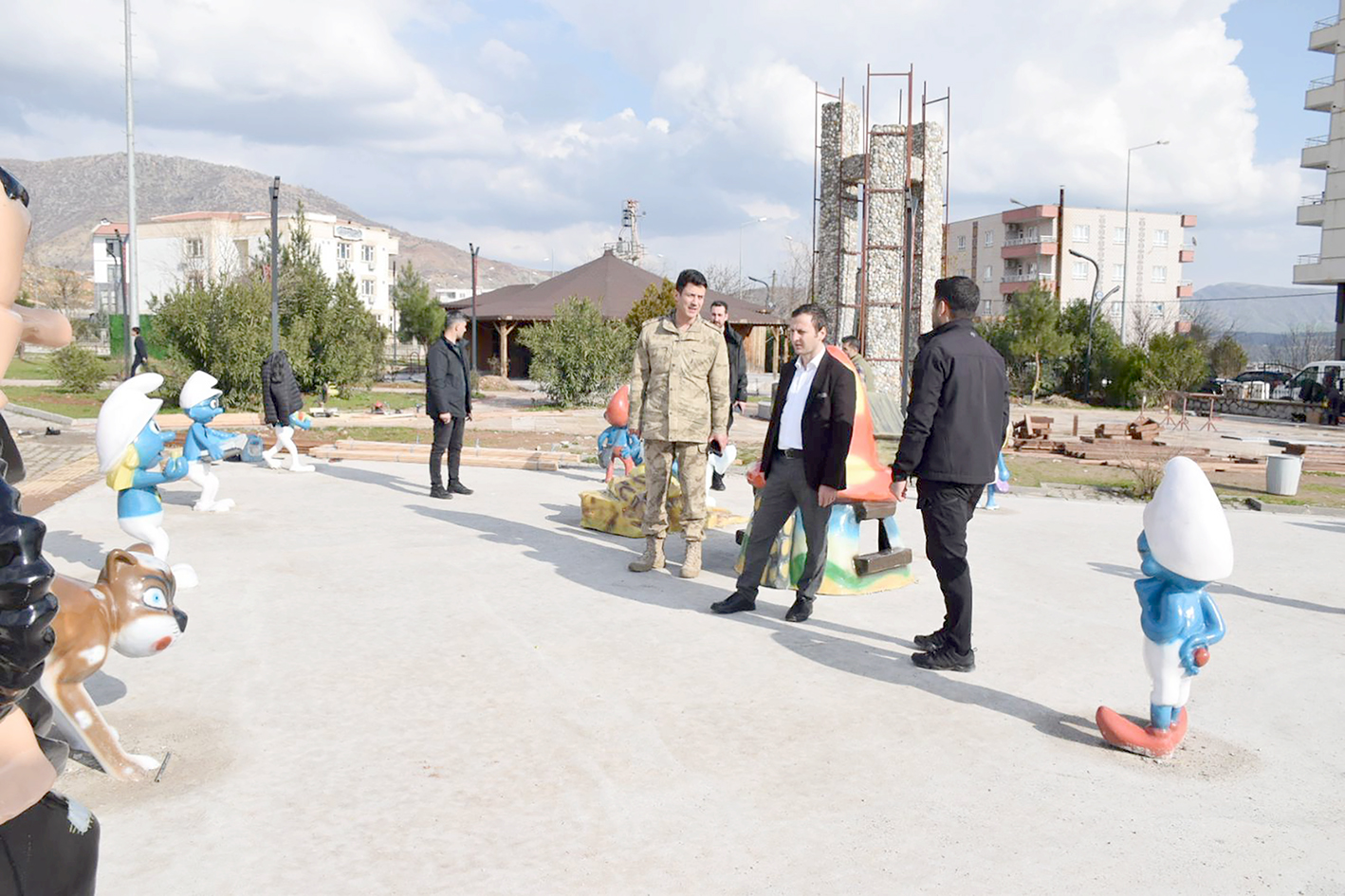 15 TEMMUZ PARKI YENİLENMEYE DEVAM EDİYOR