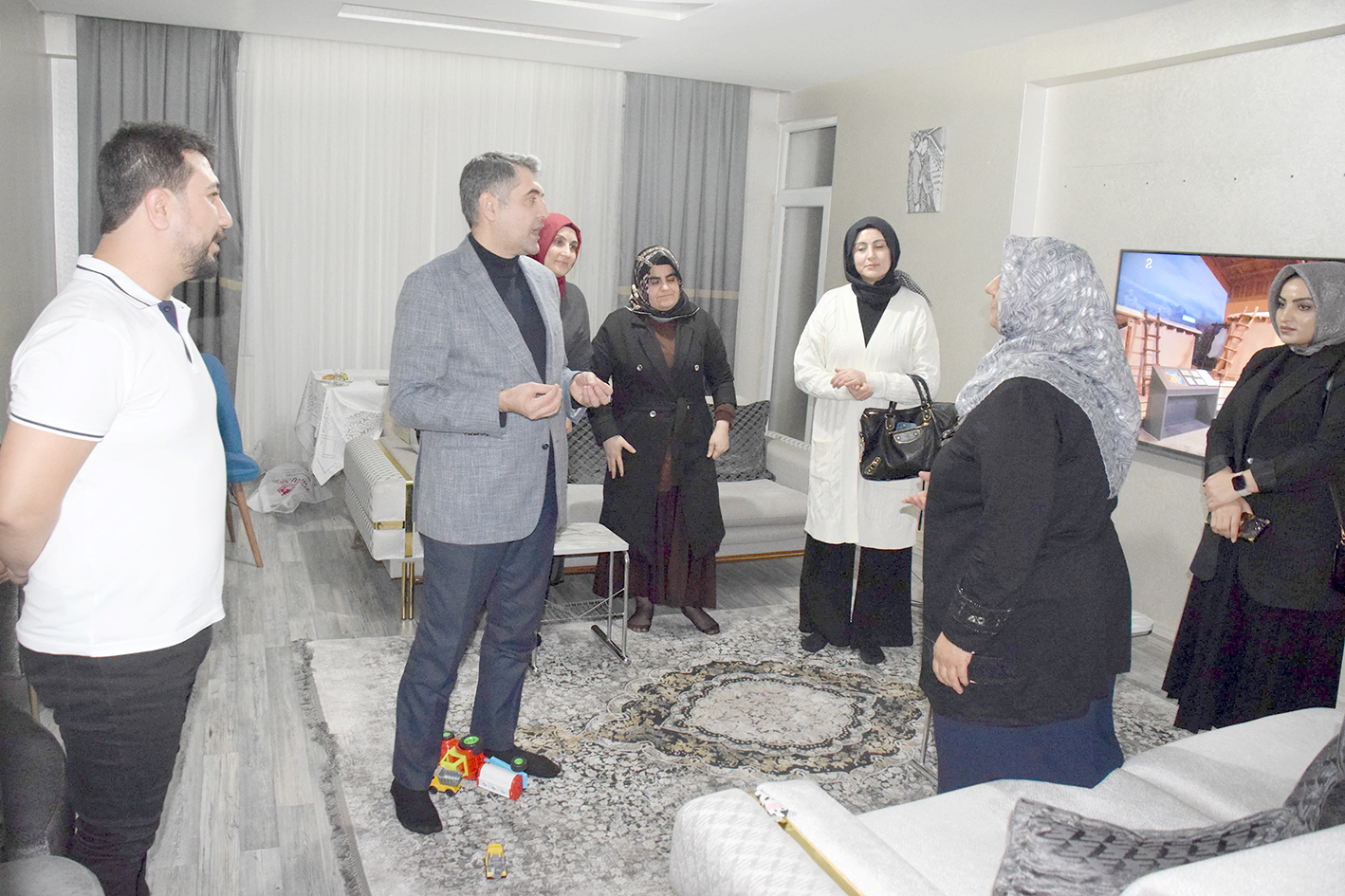 ŞEHİT VE GAZİ AİLELERİNE ZİYARET