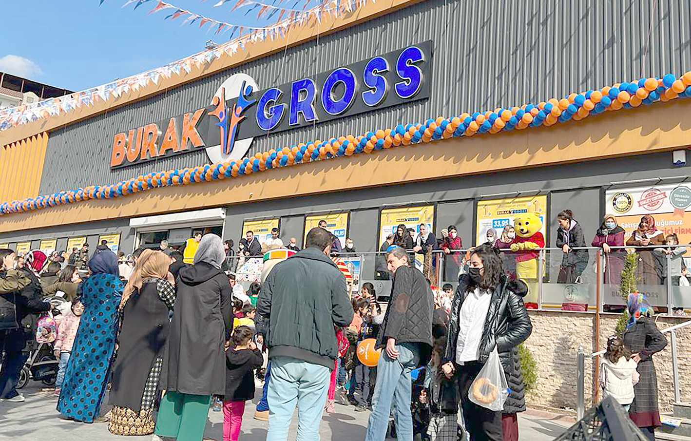 BURAK GROSS, YIL DÖNÜMÜNÜ BÜYÜK İNDİRİMLERLE KUTLAYACAK