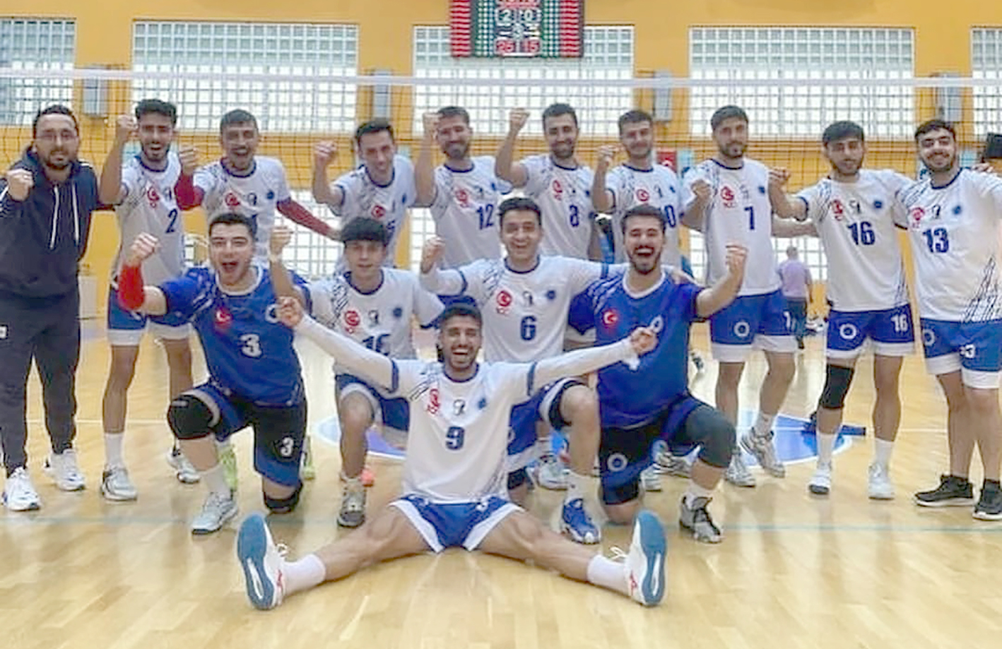 VOLEYBOLCULAR 3’TE 3 YAPTI