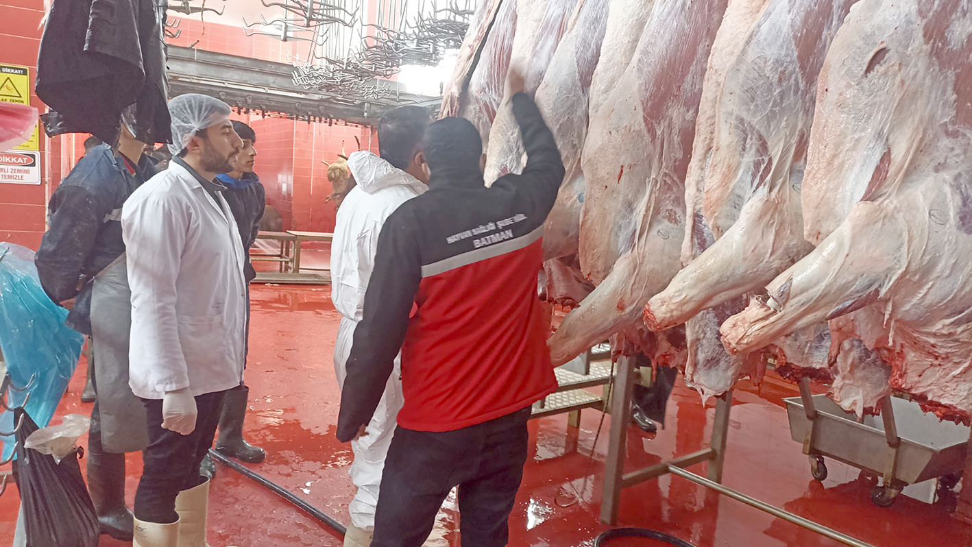 KAÇAK ET KESİMİ DENETİMİ DEVAM EDİYOR