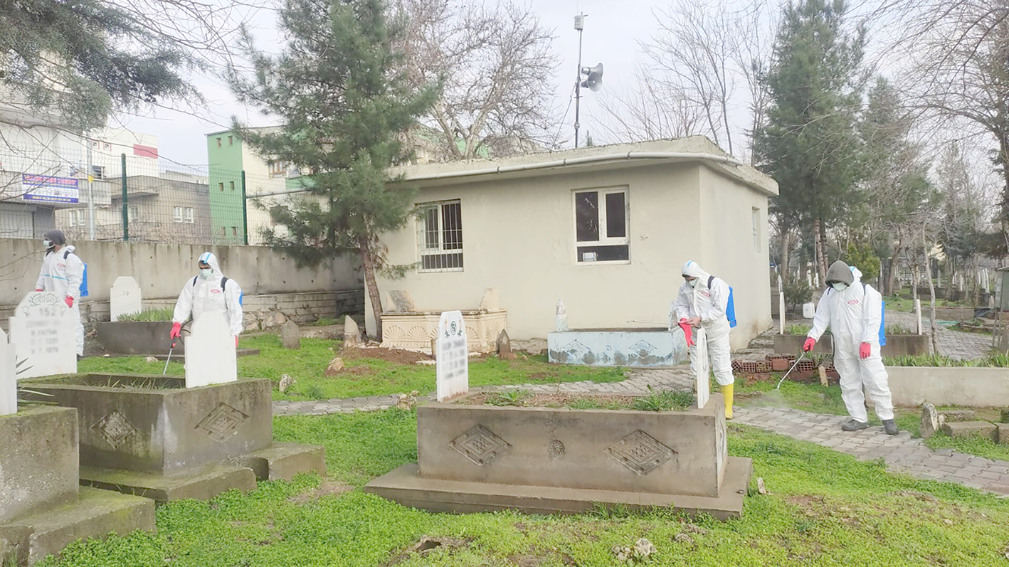 MEZARLIKLARDA HUMMALI ÇALIŞMA