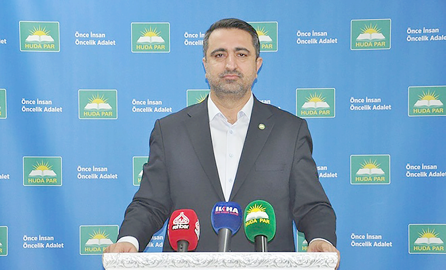 RAMANLI’DAN ‘BAŞÖRTÜSÜ’ VE ‘KÜRTÇE’ AÇIKLAMASI