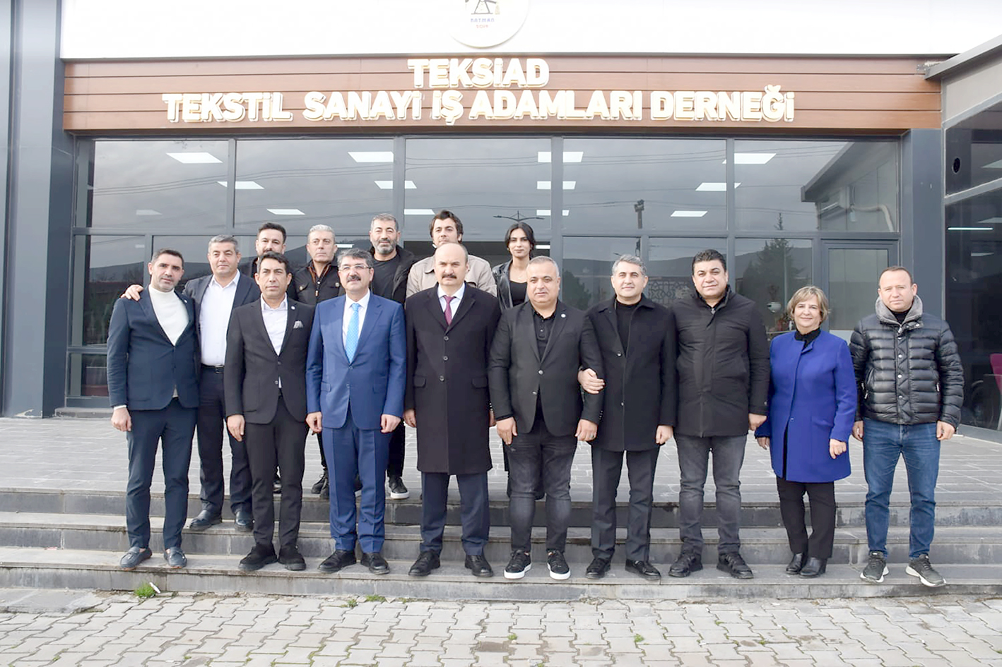 TEKSTİL SEKTÖRÜNÜN GELECEĞİ MASAYA YATIRILDI