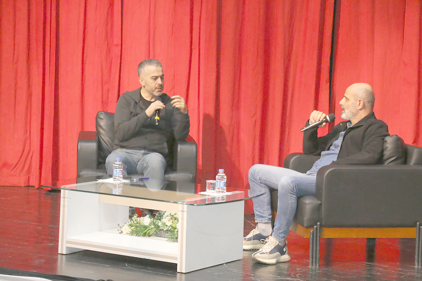 ŞİŞMAN “HER GÜN 12 SAAT DURMAKSIZIN YAZIYORUM”