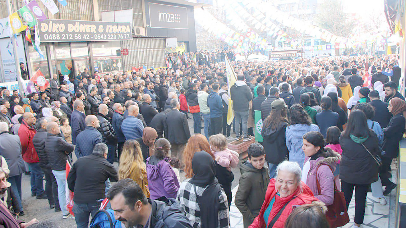 ÖZTÜZÜN “BİRLİK OLMAMIZ LAZIM”