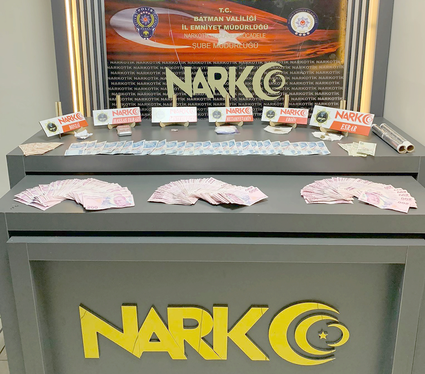 UYUŞTURUCU TACİRLERİNE GEÇİT YOK!