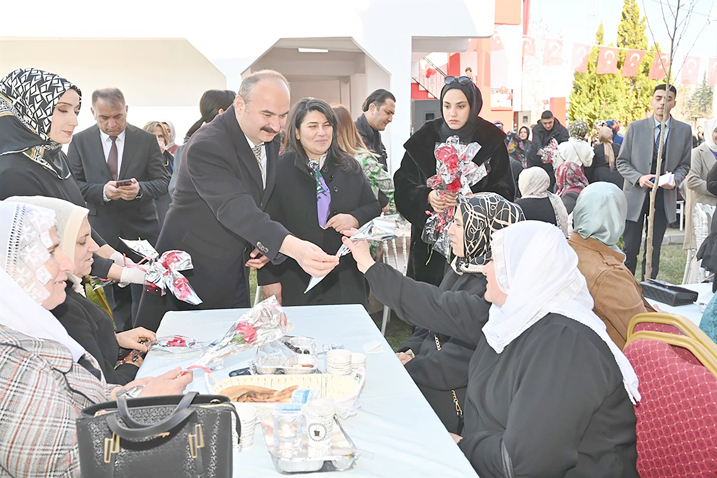 8 MART DÜNYA KADINLAR GÜNÜ’NDE ANLAMLI ETKİNLİKLER