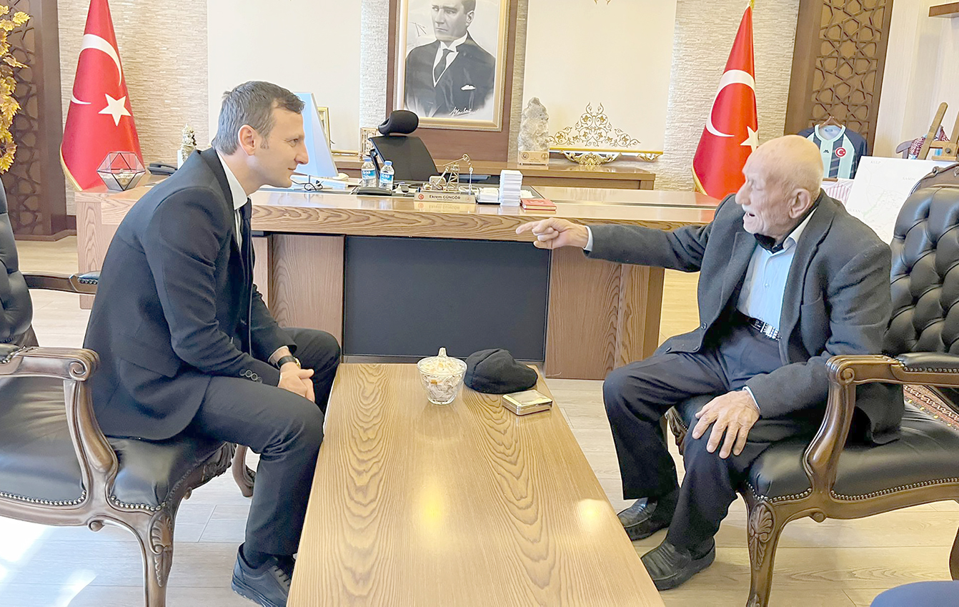 ASIRLIK ÇINARDAN KAYMAKAM GÜNGÖR’E ZİYARET