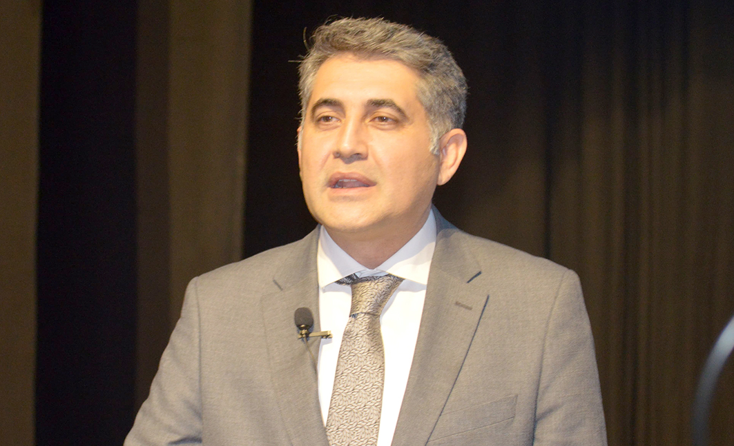 CEYLAN “GELECEĞİN BATMAN’INI İNŞA EDECEĞİZ”