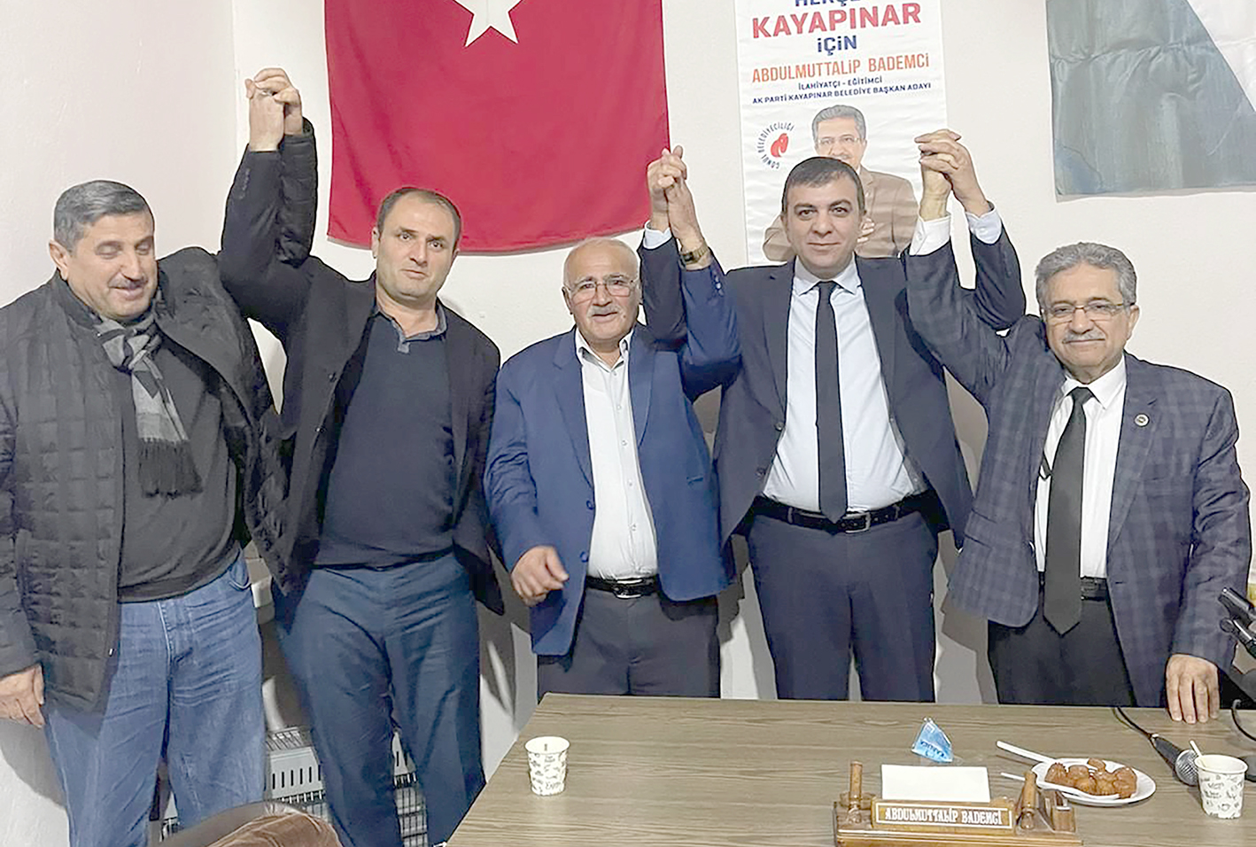 KAYAPINAR AK PARTİ İÇİN EL ELE