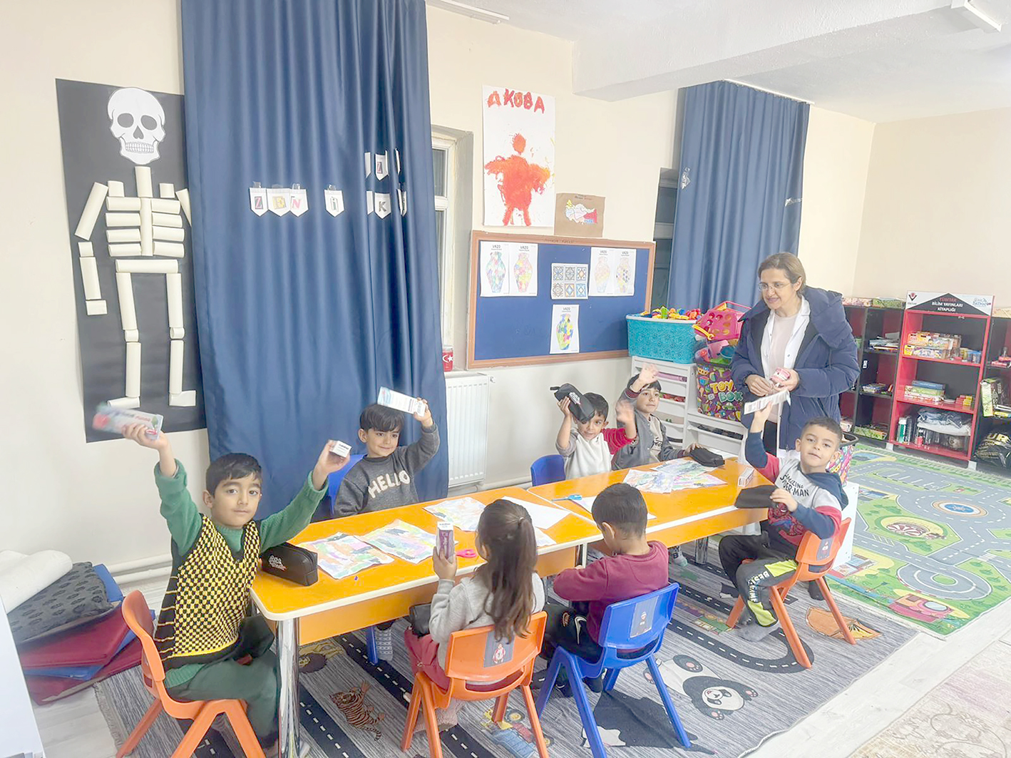 ÖĞRENCİLERE AĞIZ VE DİŞ SAĞLIĞI EĞİTİMİ