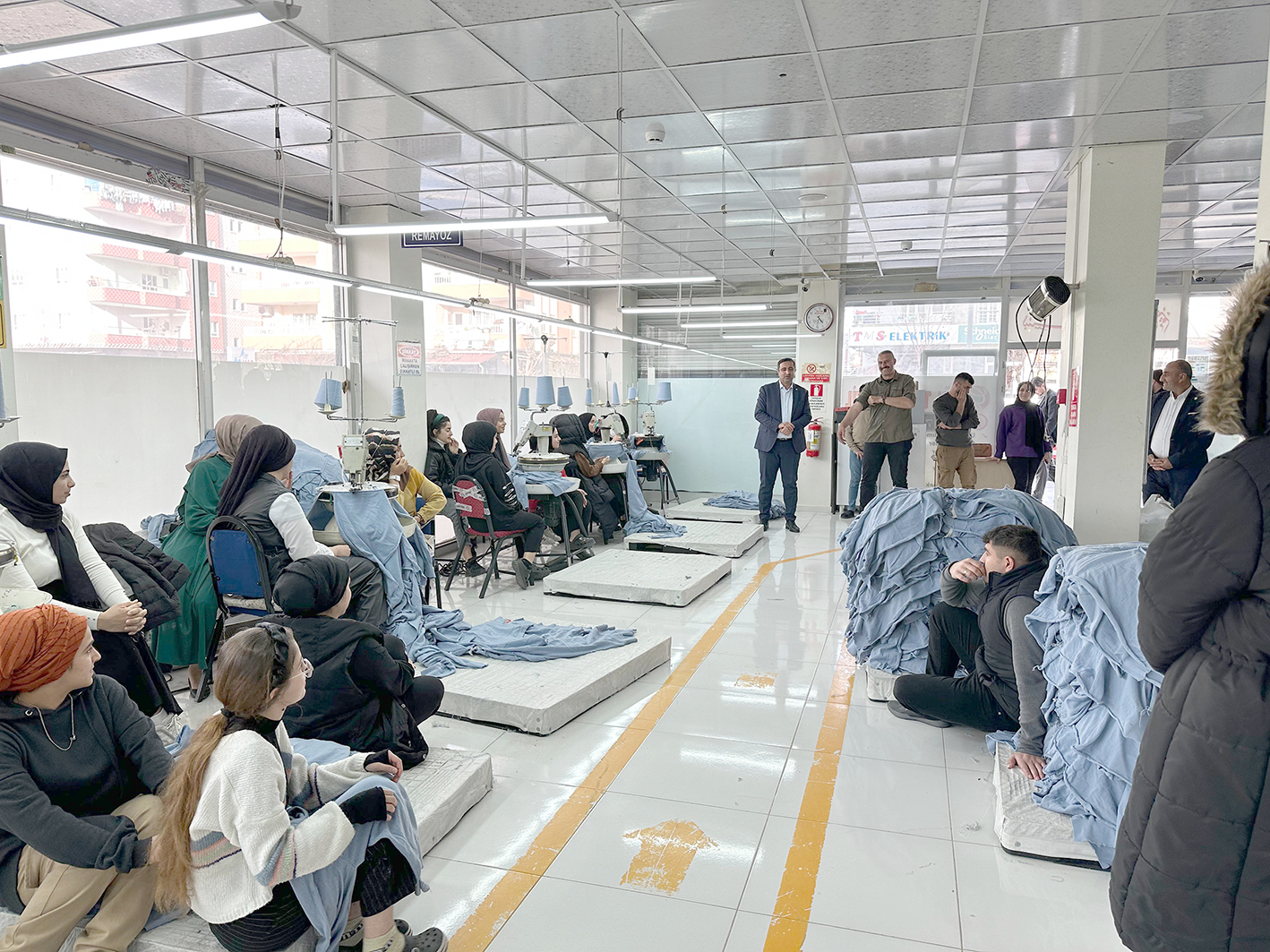 RAMANLI “ANNELERİMİZ ÇOCUKLARINA, BİZ HALKIMIZA DÜŞKÜNÜZ”