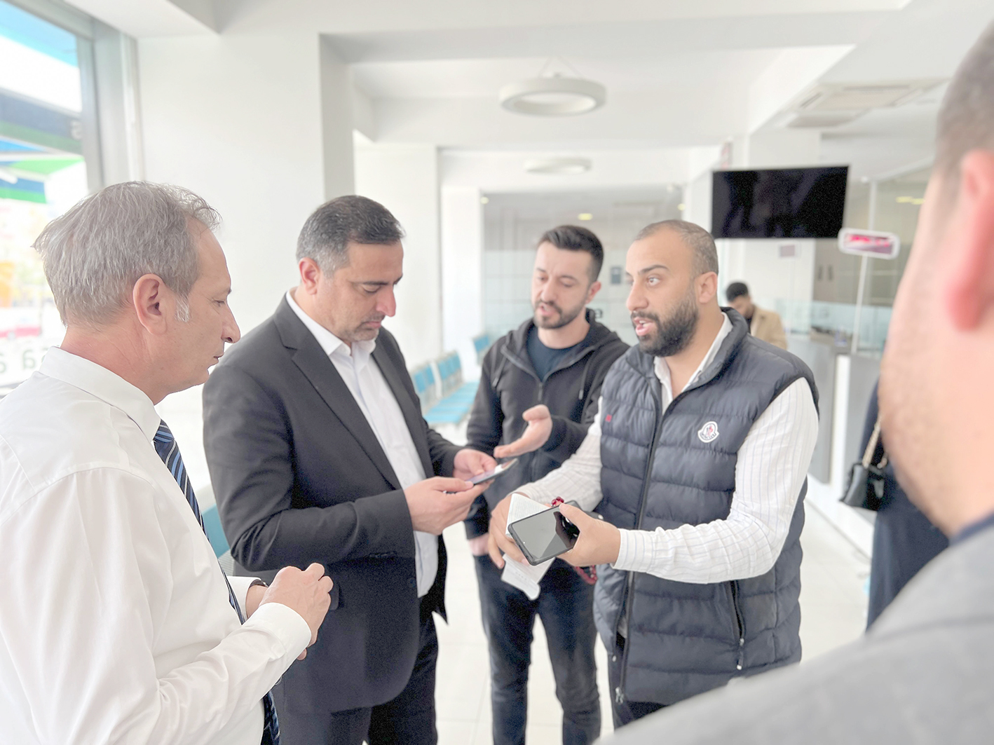 SİBADAŞ’A ‘KAÇAK’ ZİYARETİ