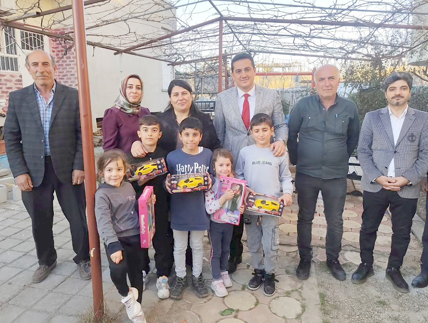 ŞEHİT AİLESİNE ZİYARET