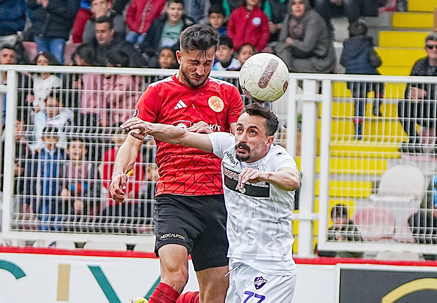 ŞAMPİYON 90’DA GÜLDÜ