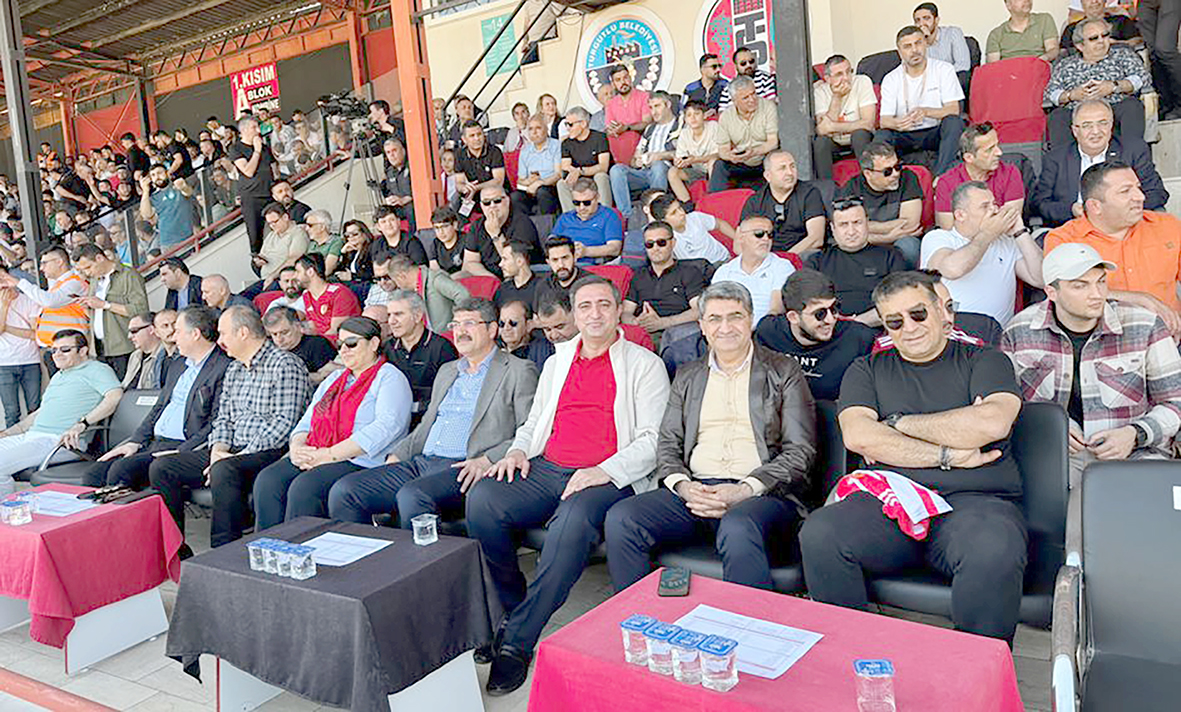 EKMEN “NİCE ŞAMPİYONLUKLAR GÖRECEĞİZ”