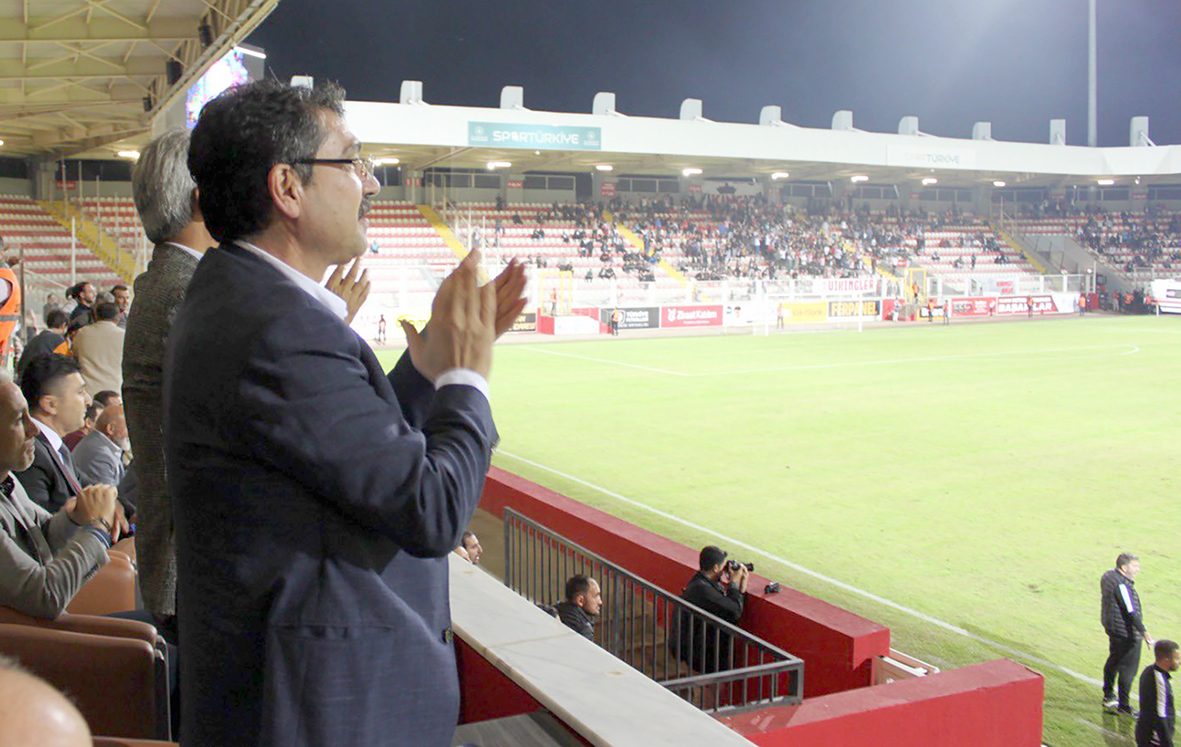NASIROĞLU’NDAN ŞAMPİYONLUK DESTEĞİ