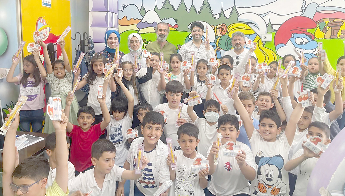 ÖĞRENCİLERE AĞIZ VE DİŞ SAĞLIĞI EĞİTİMİ