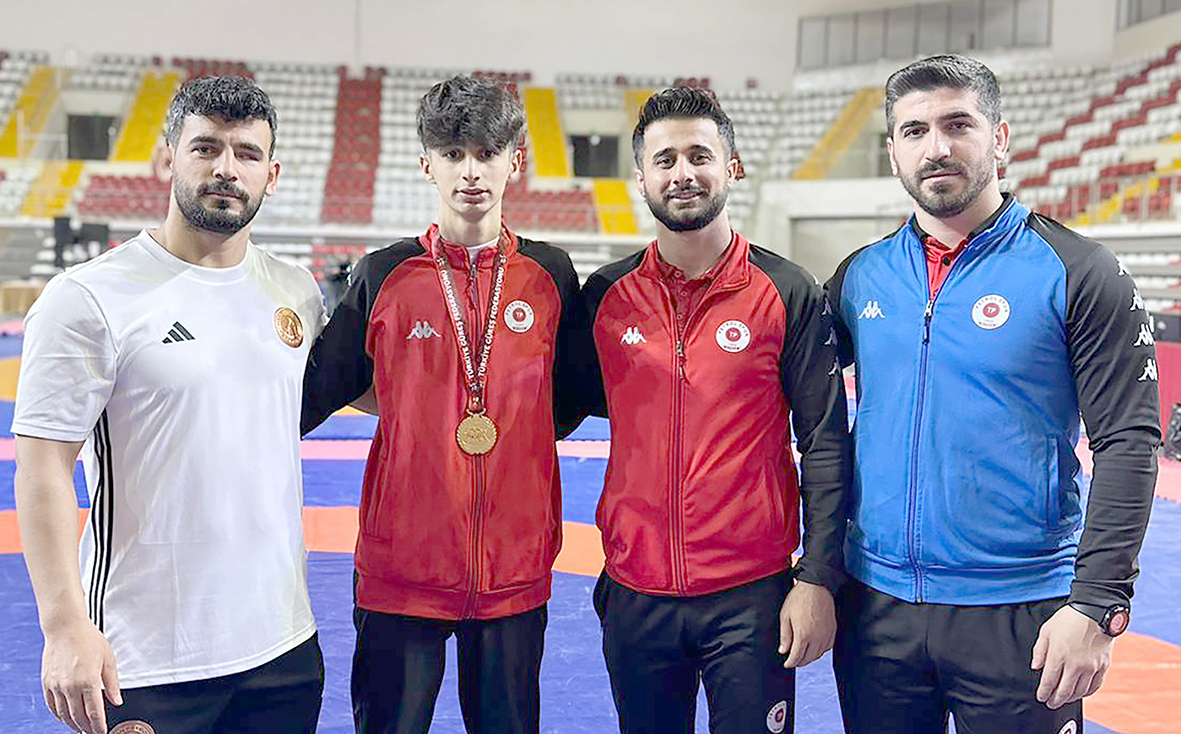 OSMAN KAPLAN, GÜREŞTE ŞAMPİYON OLDU