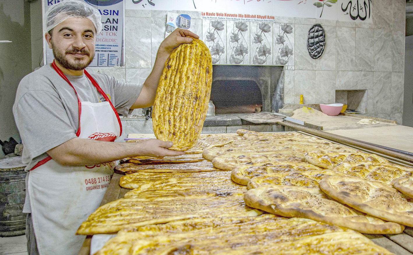 RAMAZAN AYININ SOFRALARINI YAĞLI EKMEK SÜSLÜYOR
