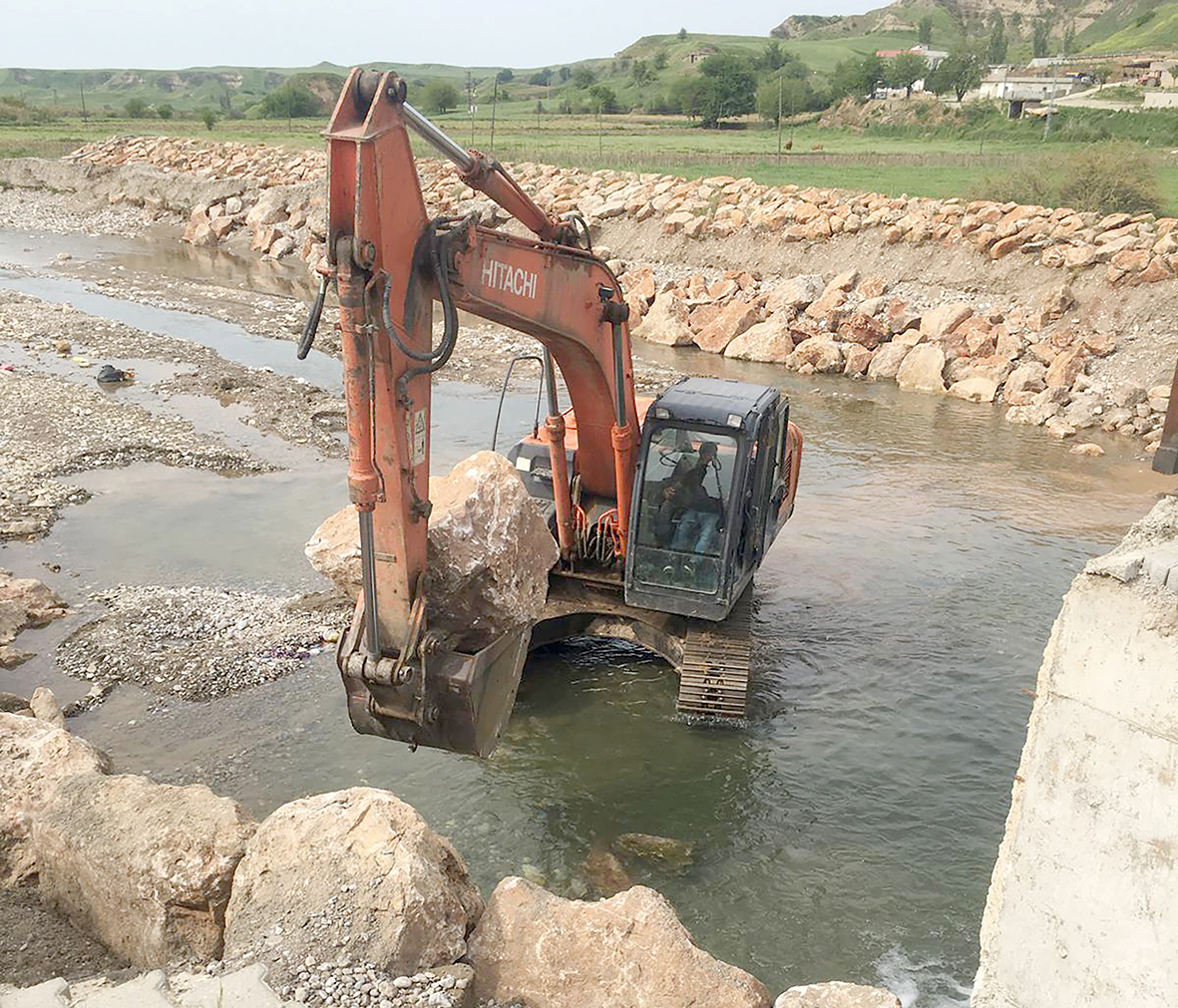 SELDE ÇÖKEN KÖPRÜ ULAŞIMA AÇILDI