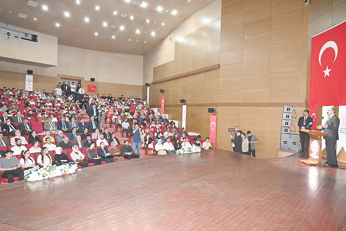 “FESTİVALLERİMİZ ÇOK DAHA BÜYÜK, ÇOK DAHA COŞKULU OLACAK”