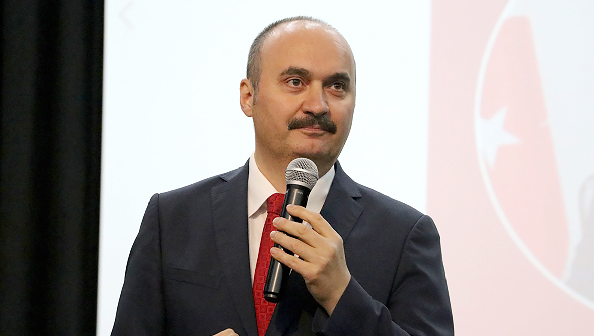 VALİ CANALP “BAYRAMLAR, MÜSTESNA GÜNLERDENDİR”