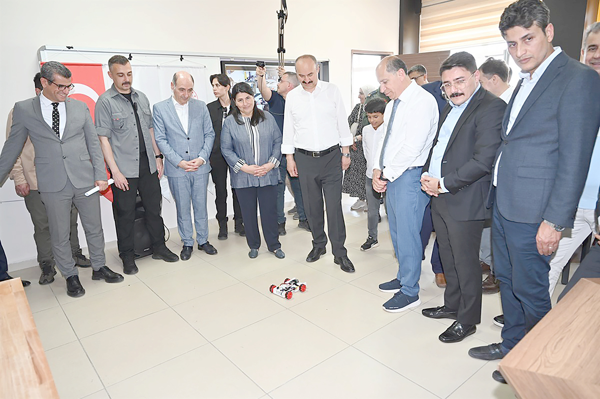 TASARIM BECERİ ATÖLYELERİ AÇILIŞLARI YAPILDI