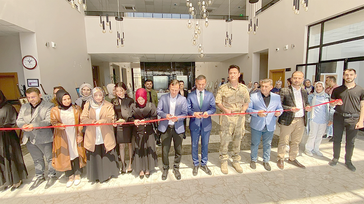 EL SANATLARI SERGİ AÇILIŞI YAPILDI