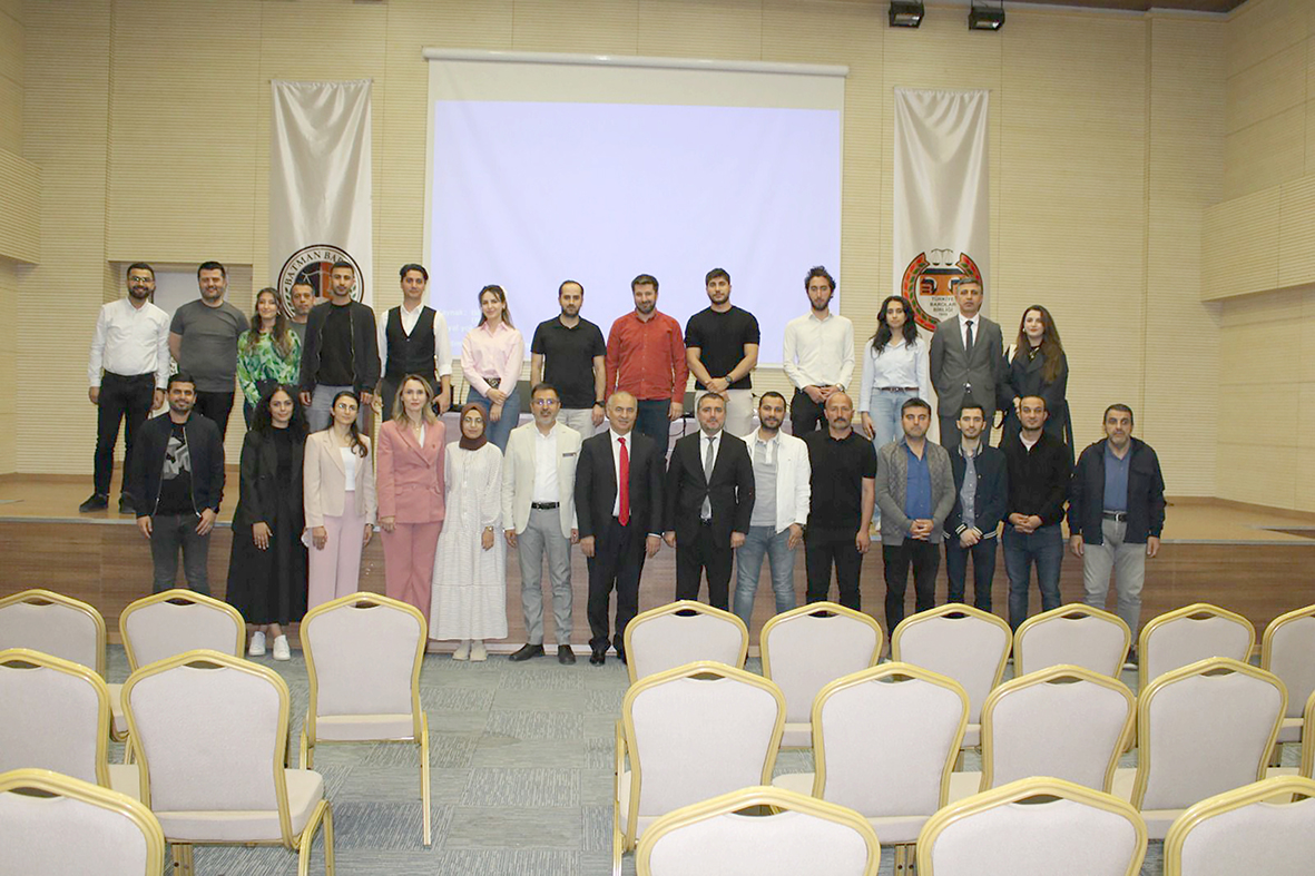 İCRA İFLAS HUKUKU SEMİNERİ YAPILDI