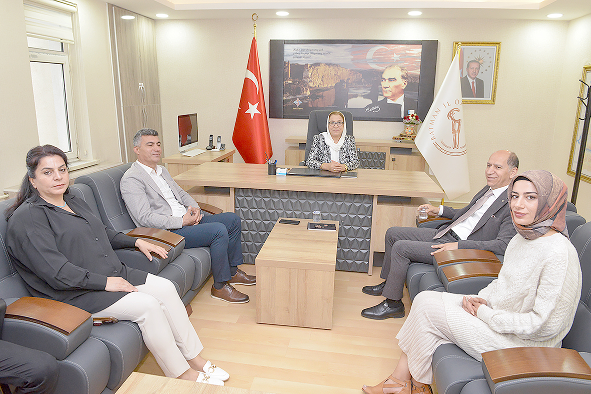 MECLİS BAŞKANINA ZİYARET