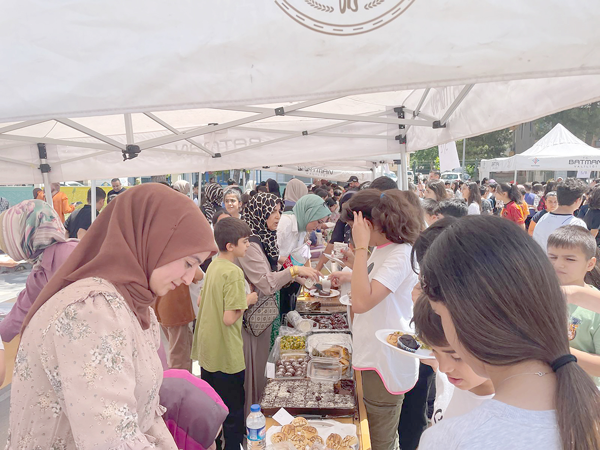 ÖĞRENCİLERDEN ARKADAŞLARI İÇİN ANLAMLI ETKİNLİK